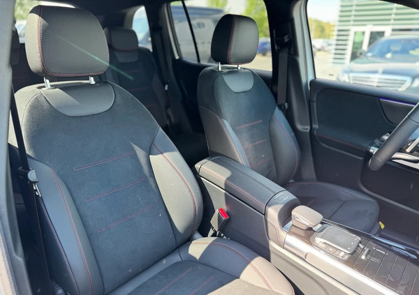 Mercedes-Benz GLB cena 214900 przebieg: 6900, rok produkcji 2023 z Tłuszcz małe 37